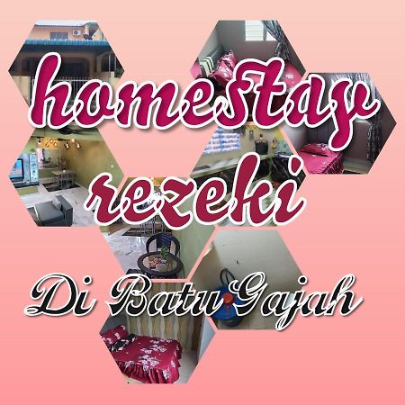 Homestay Rezeki 바투가자 외부 사진