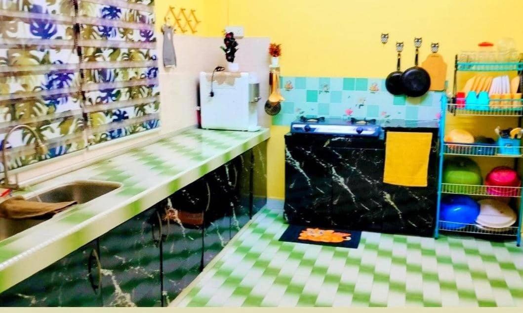 Homestay Rezeki 바투가자 외부 사진